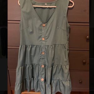 Cute casual mini dress. S/F Household.